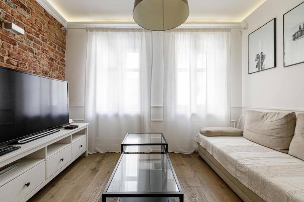 Central Wroclaw Apartment - City Center - Bright And Cozy - U11 Extérieur photo